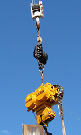 Vibrationsdämpfer und Vibrohammer an der Aufhängung